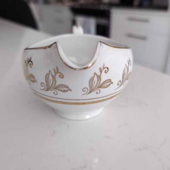 Vintage 22 KT. Gold Glo White Ironstone England Regency Porcelain Gravey Bowl - Picture 4 of 8